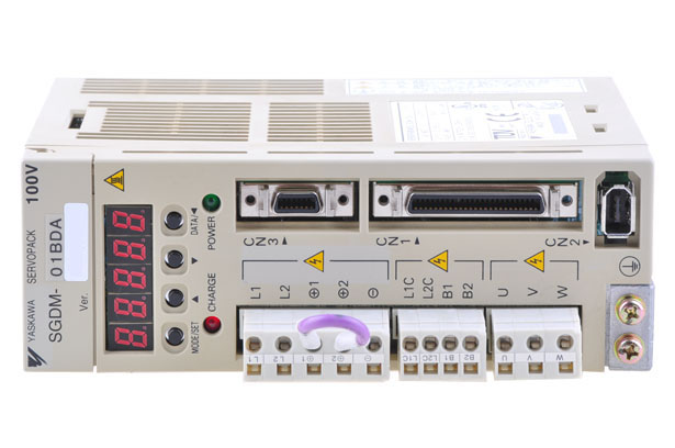 YASKAWA<br/>SGDM-01BDA