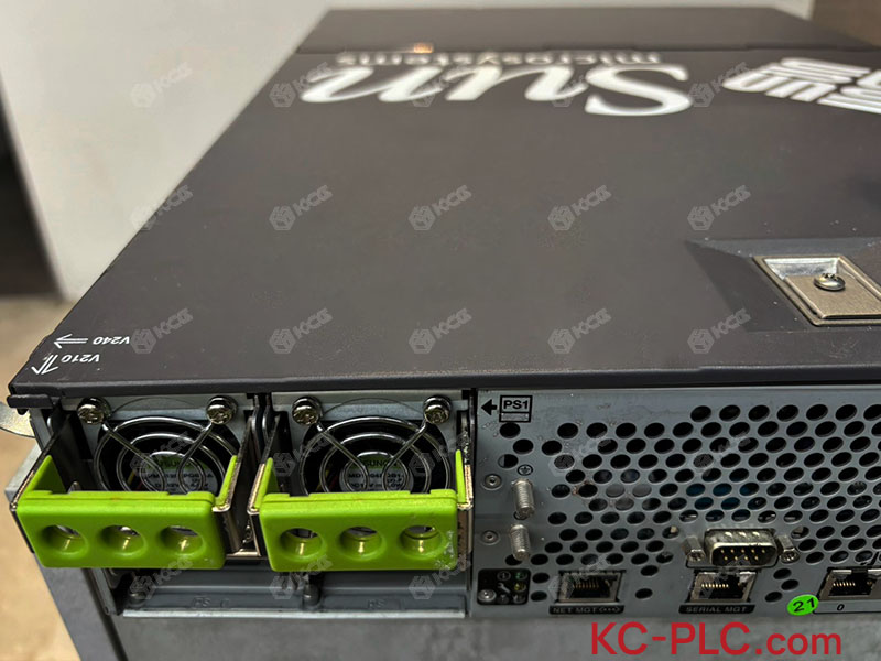 Sun Fire V240 (10)